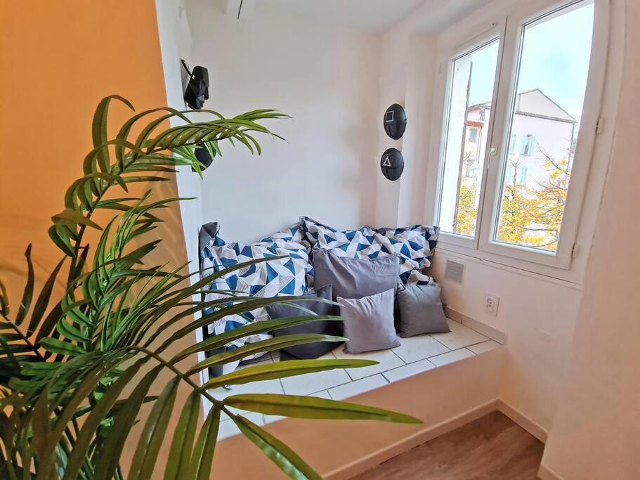Gregbnb - T2 Design 43M2 - Toulon Est - Wifi Fibre - N2 Bagian luar foto