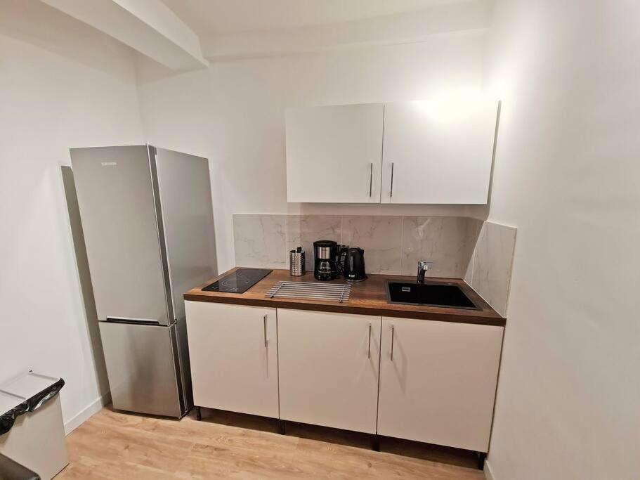 Gregbnb - T2 Design 43M2 - Toulon Est - Wifi Fibre - N2 Bagian luar foto